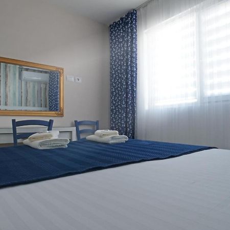 Blue Eye Apartment Sarandë Eksteriør bilde