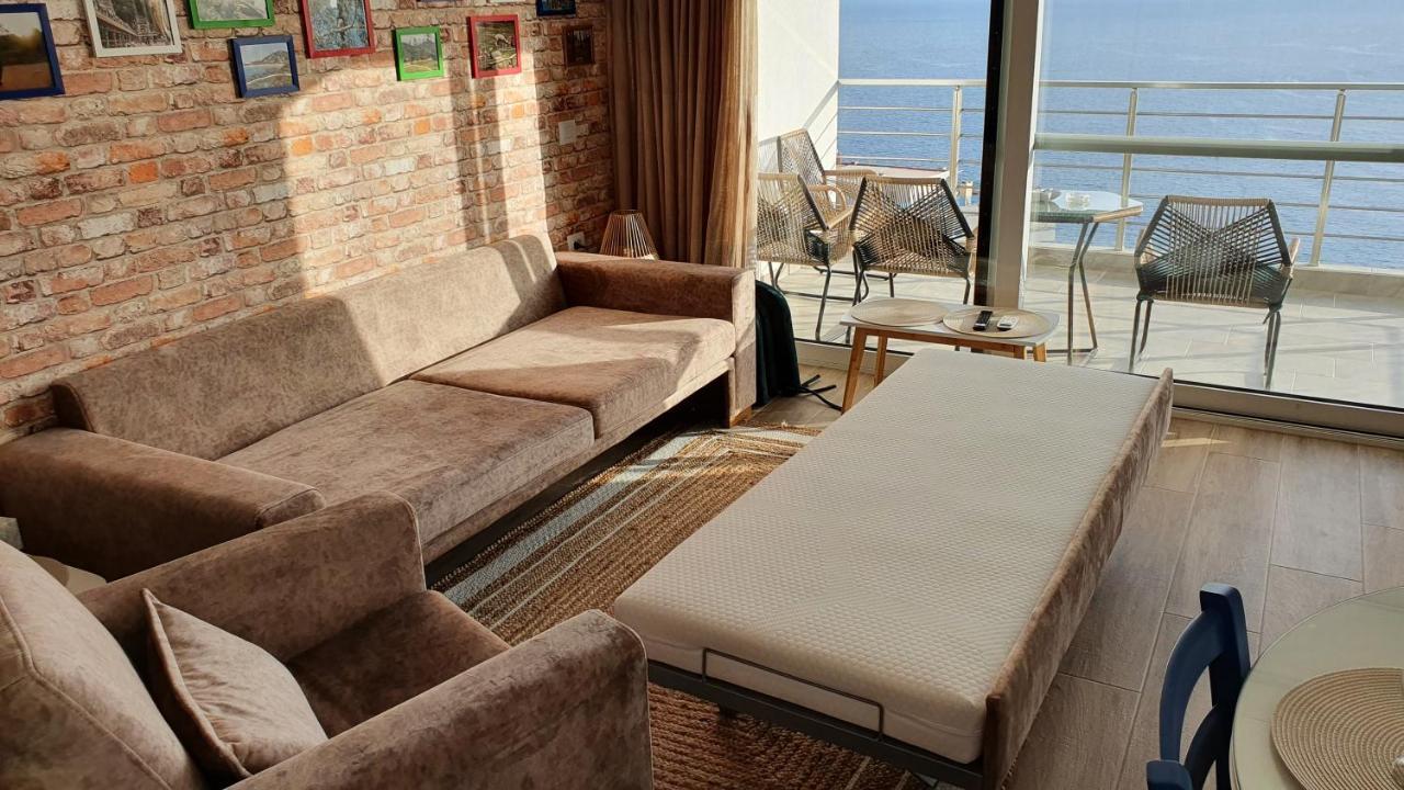 Blue Eye Apartment Sarandë Eksteriør bilde