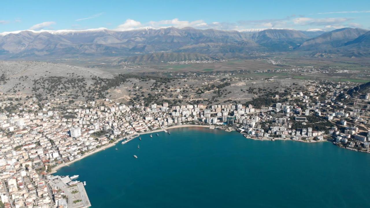 Blue Eye Apartment Sarandë Eksteriør bilde