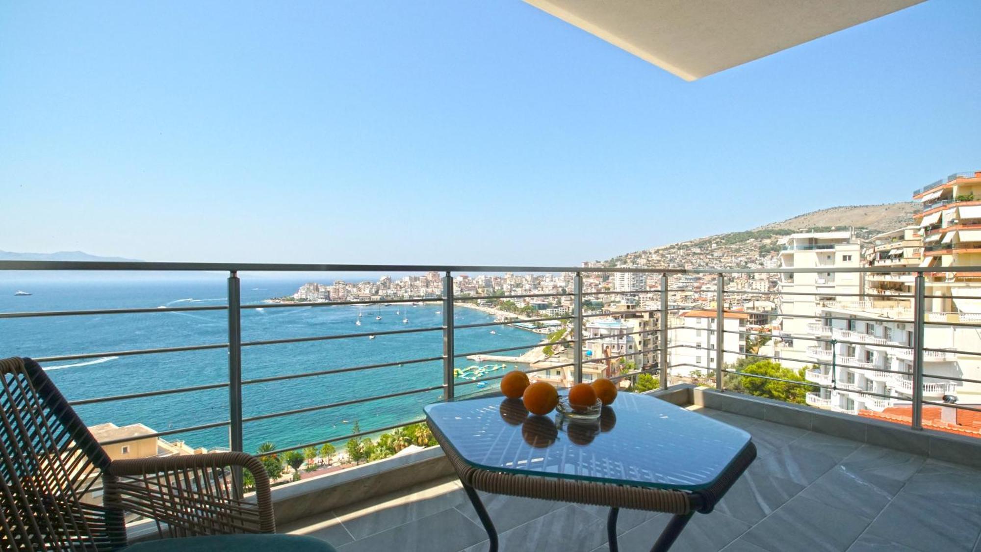 Blue Eye Apartment Sarandë Eksteriør bilde